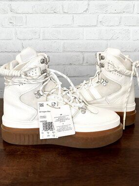 Brand New Beyoncé Ivy Park Adidas Super Sleek Boot Size 7